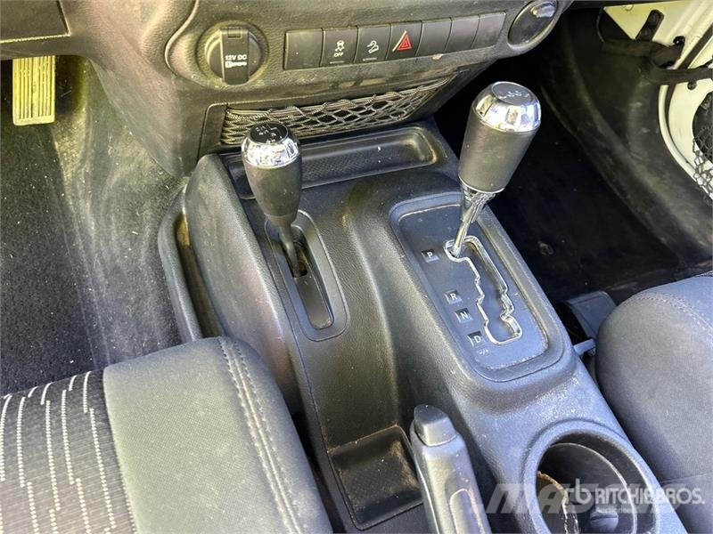 Jeep Wrangler Sport Sõiduautod
