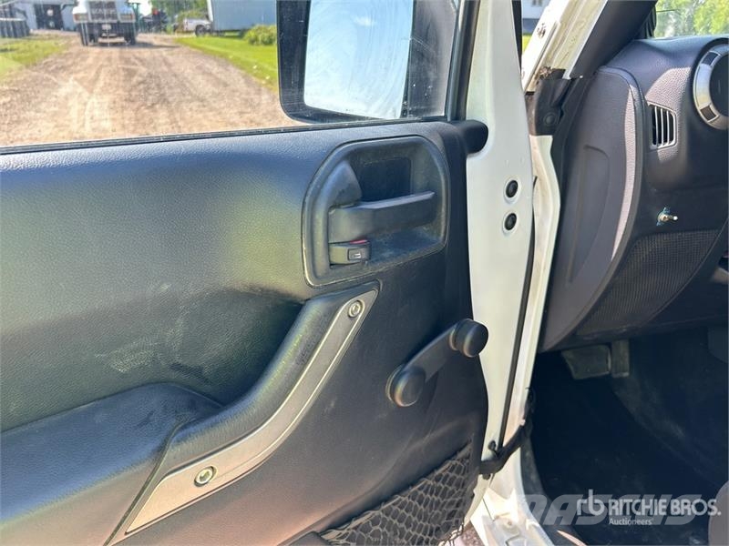 Jeep Wrangler Sport Sõiduautod