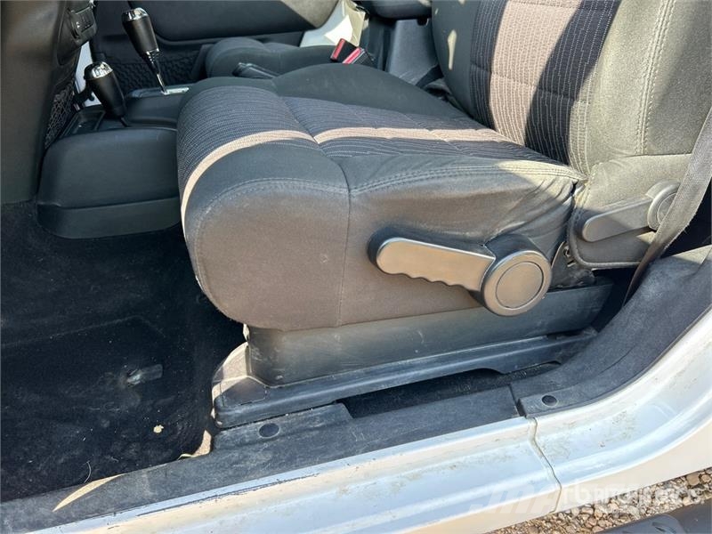 Jeep Wrangler Sport Sõiduautod