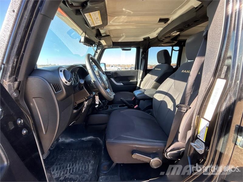 Jeep Wrangler Unlimited Sahara Personbiler