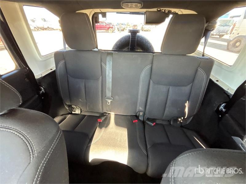 Jeep Wrangler Unlimited Sahara Personbiler