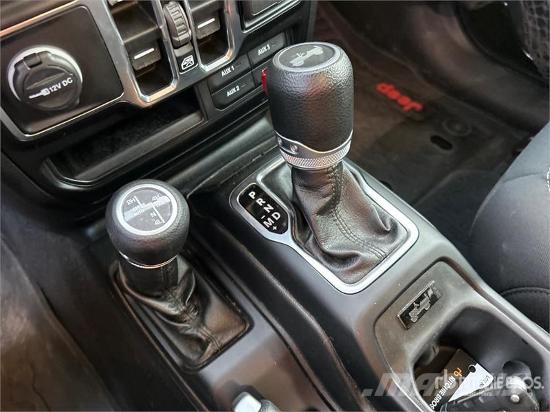 Jeep Wrangler Unlimited Sport Personbiler