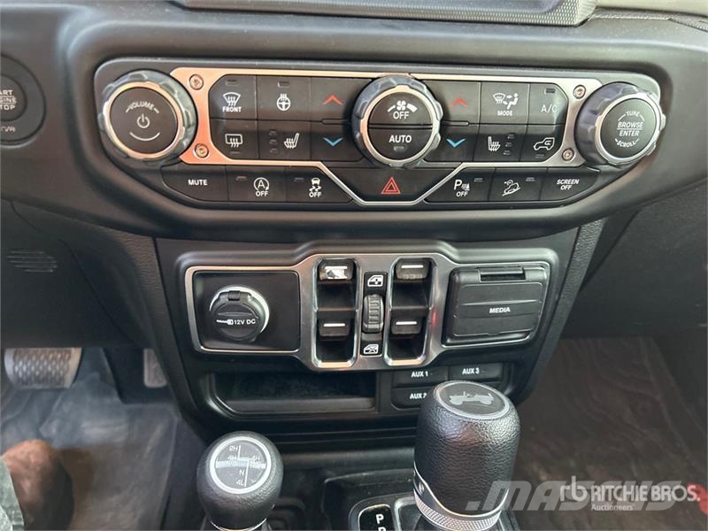 Jeep Wrangler Unlimited Sport Personbiler