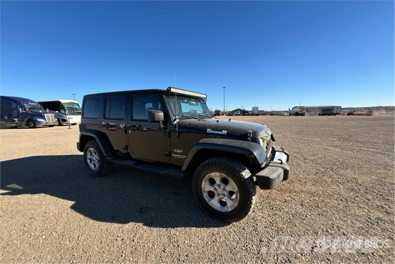 Jeep Wrangler Unlimited Sahara Automašīnas