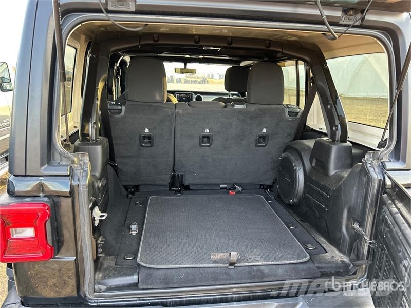 Jeep Wrangler Unlimited Sport Personbiler