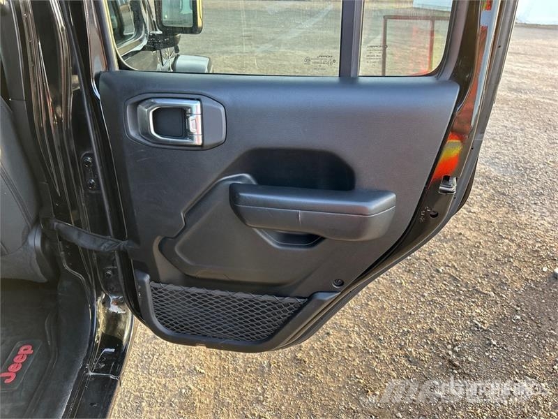 Jeep Wrangler Unlimited Sport Personbiler