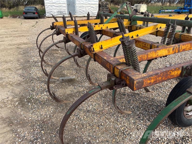 Jeoffroy 13 15 ft Chisel Plow Aratri di perforazione