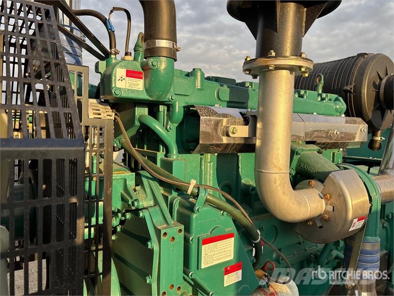 Jet GF-440 320 kW Skid-Mounted Generator Set Dízel áramfejlesztők