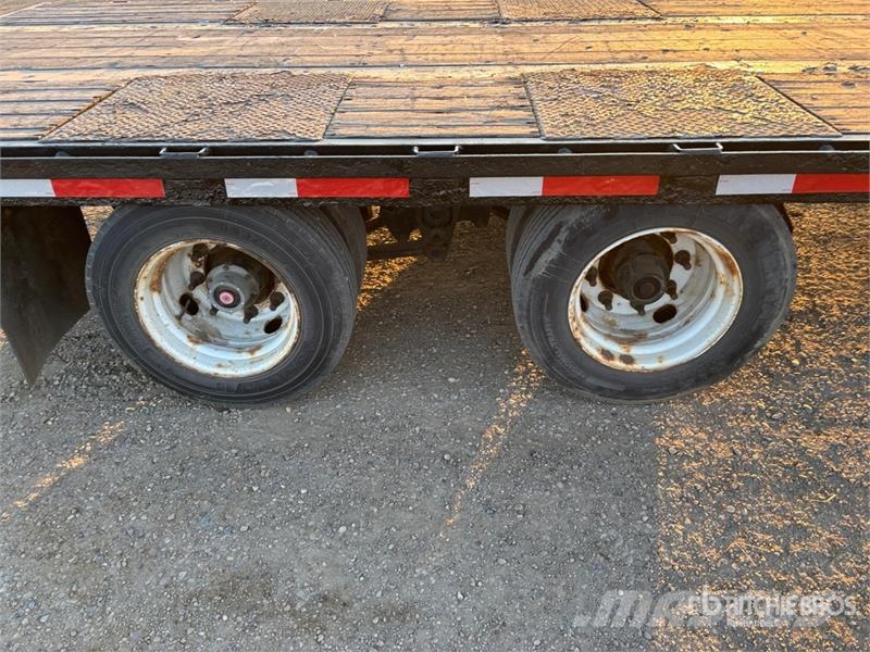 Jetco 24 ft T/A Flatbed Trailer Επίπεδες/πλευρικώς ανοιγόμενες ρυμούλκες