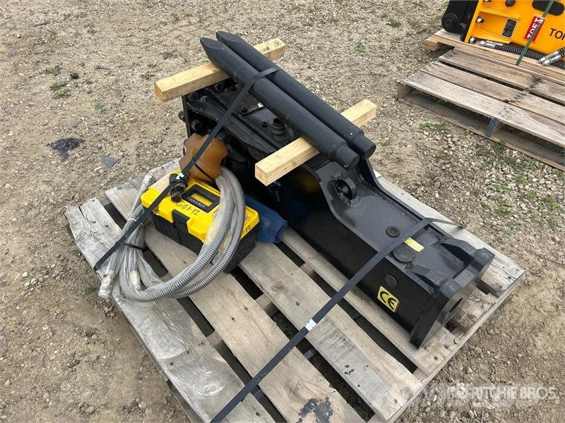 JISAN JSB400SL 40 in Skid Steer Breaker مطارق / كسارات