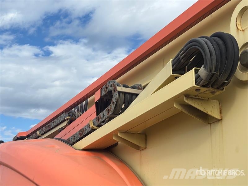 JLG 1250AJP 4WD Diesel Articulating Boom Lift (Inopera Strēles pacēlāji