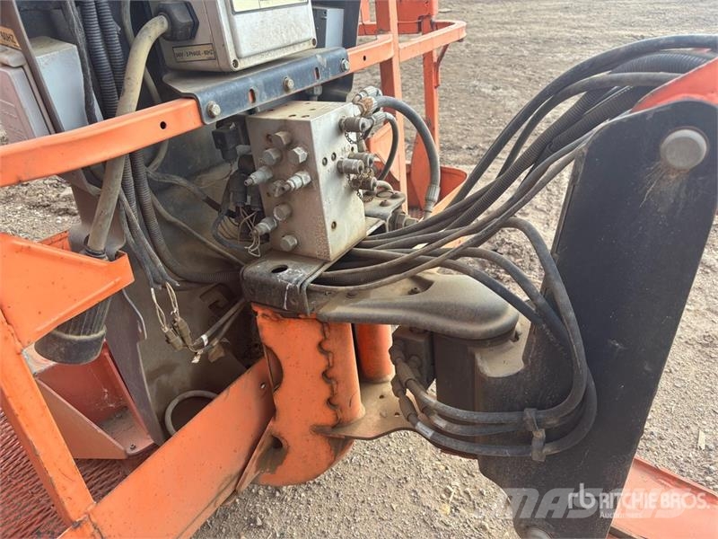 JLG 1250AJP 4WD Diesel Articulating Boom Lift (Inopera Zglobne podizne platforme