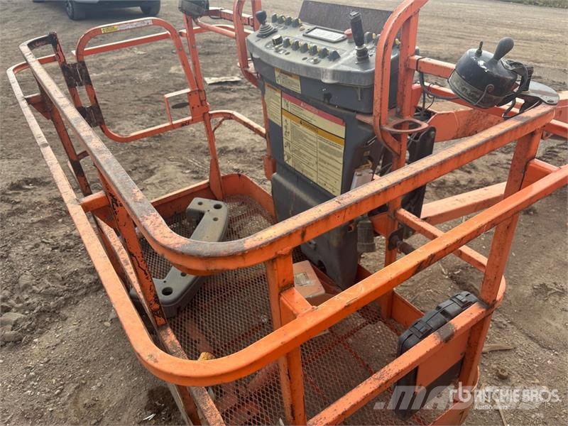 JLG 1250AJP 4WD Diesel Articulating Boom Lift (Inopera Zglobne podizne platforme