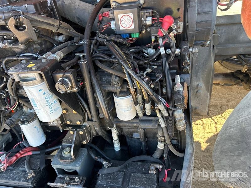 JLG 1255 مناولات متداخلة