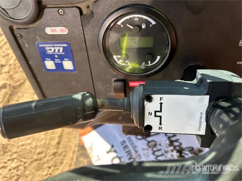 JLG 1255 مناولات متداخلة