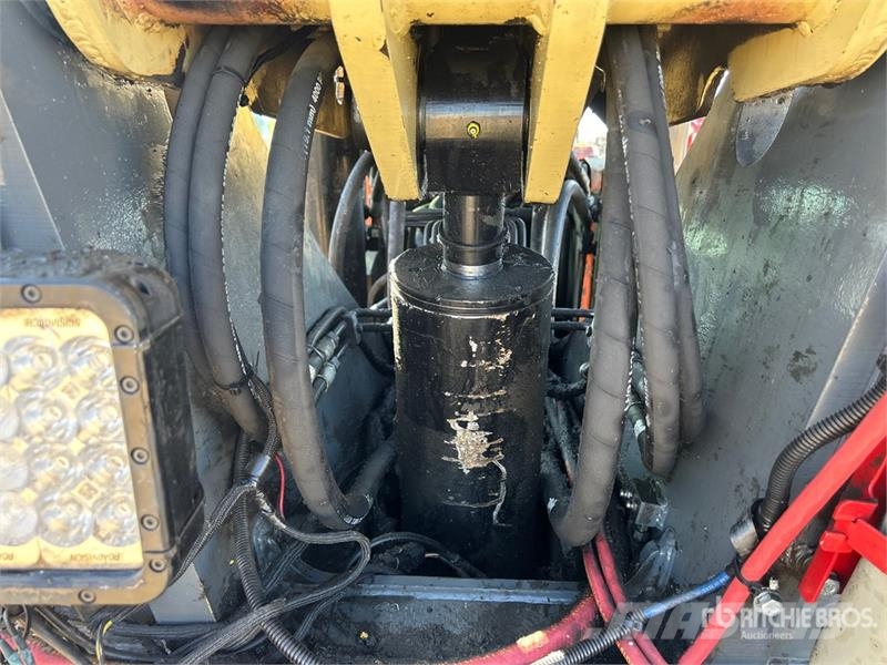 JLG 1255 مناولات متداخلة