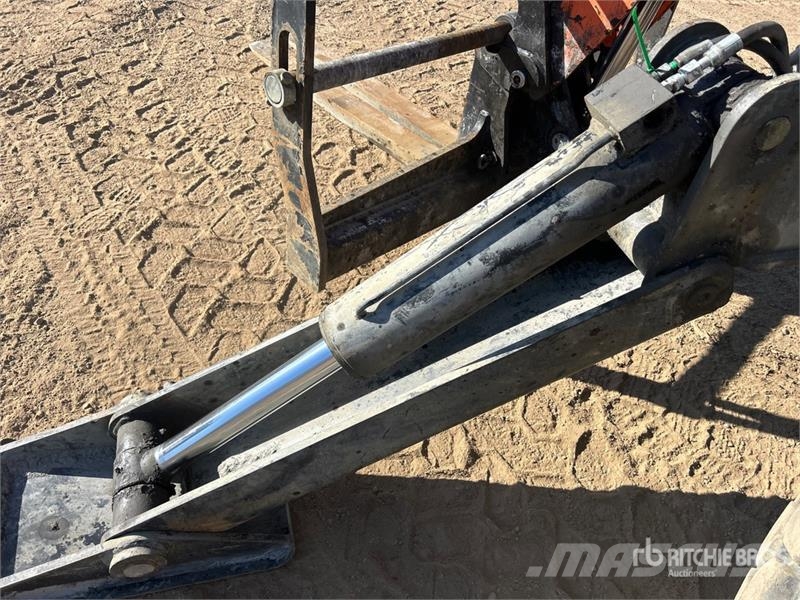 JLG 1255 مناولات متداخلة