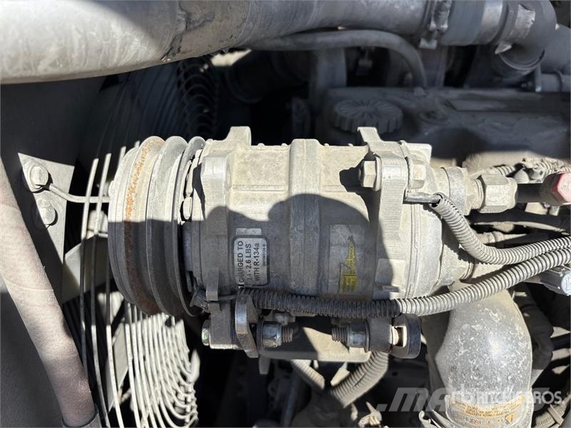 JLG 1255 مناولات متداخلة