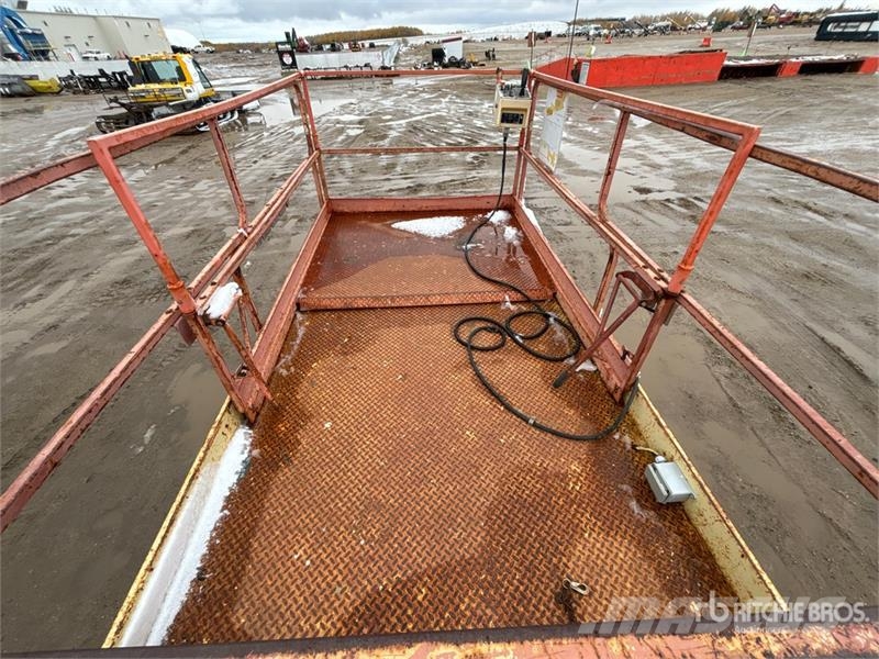 JLG 33 RTS 4x4 Dual Fuel Scissor Lift رافعات مقصية الشكل