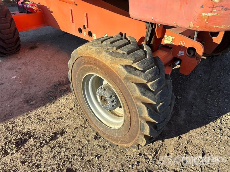 JLG 400S 4WD Diesel Telescopic Boom Lift (Inoperable) رافعات سلة تلسكوبية