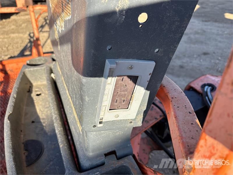 JLG 400S 4WD Diesel Telescopic Boom Lift (Inoperable) رافعات سلة تلسكوبية