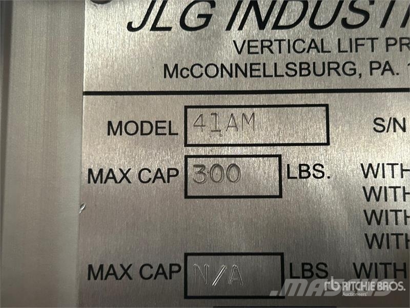JLG 41AM Vertical Mast Lift (Inoperable) Personenaufzüge
