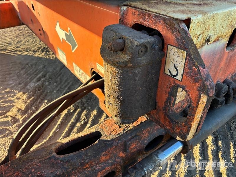 JLG 450AJ Series ll Strēles pacēlāji