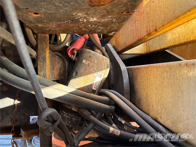 JLG 450AJ Series ll Strēles pacēlāji