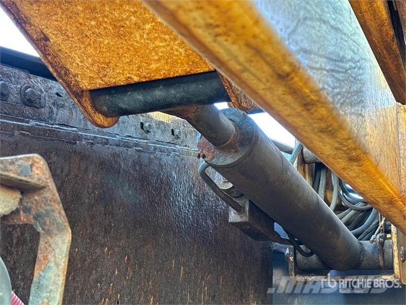 JLG 450AJ Series ll Strēles pacēlāji