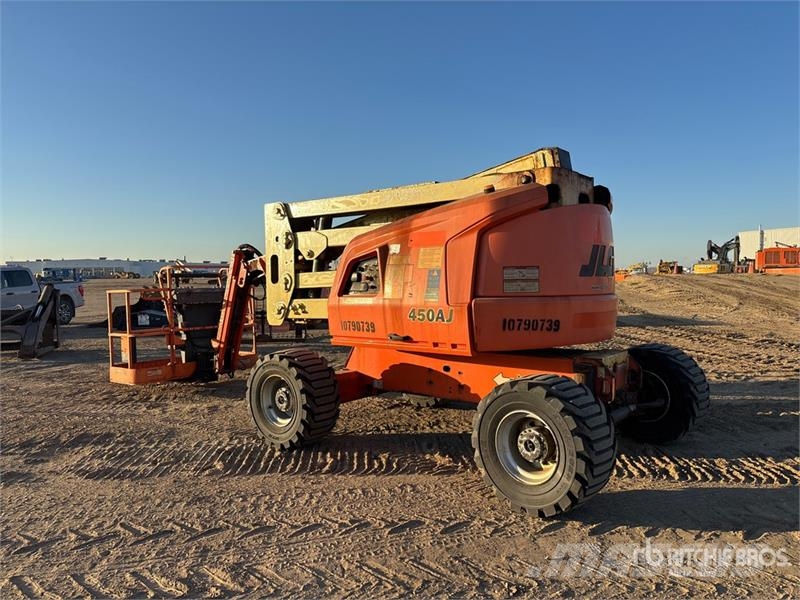 JLG 450AJ Series ll Strēles pacēlāji