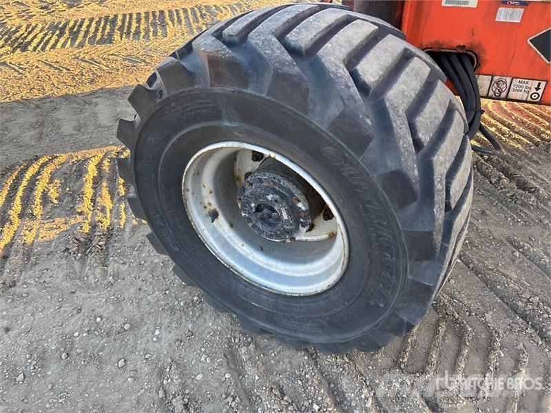 JLG 450AJ Series ll Strēles pacēlāji