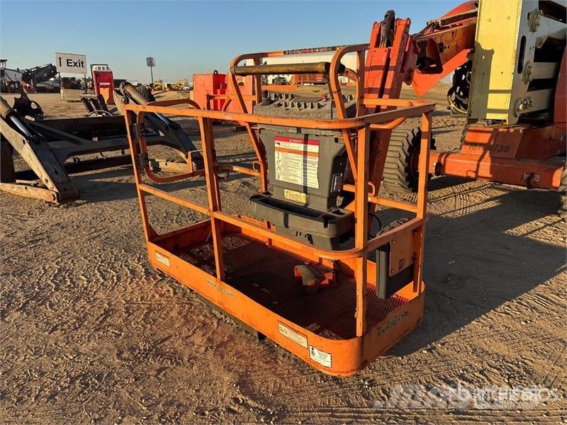 JLG 450AJ Series ll Strēles pacēlāji