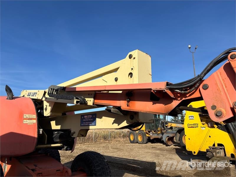JLG 450AJ Series ll Iseliikuvad poomtõstukid