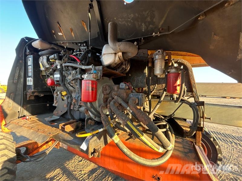 JLG 450AJ Series ll Strēles pacēlāji