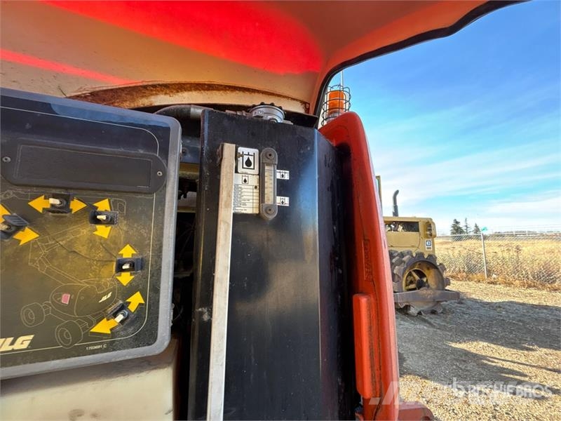 JLG 450AJ Series ll Iseliikuvad poomtõstukid