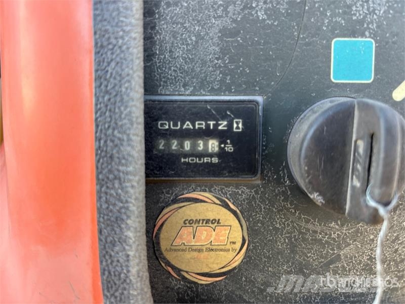 JLG 450AJ Series ll Iseliikuvad poomtõstukid