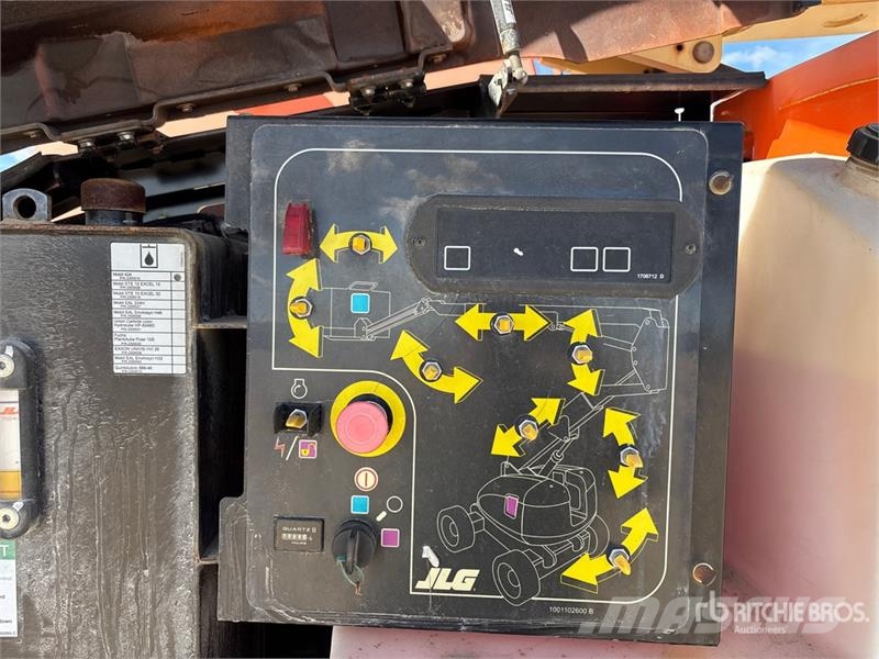 JLG 600AJ 4WD Diesel Articulating Boom Lift 관절형 전동이동 리프트
