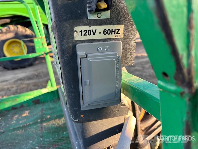 JLG 660SJ 4WD Diesel Telescopic Boom Lift Telescopic boom lifts