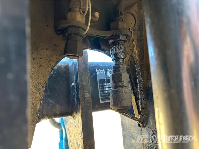 JLG G12-55A Kurottajat