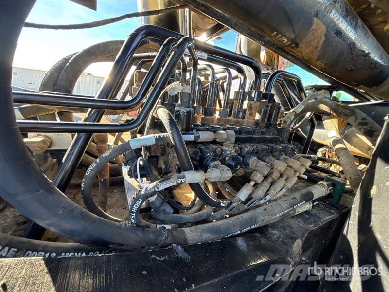 JLG G12-55A Kurottajat