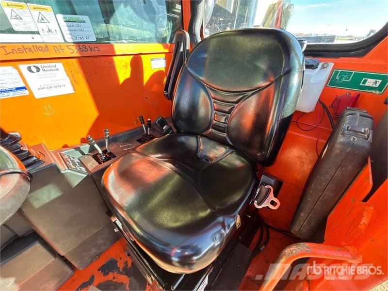 JLG G12-55A Kurottajat