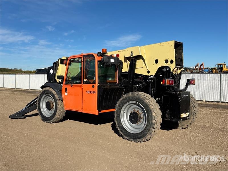 JLG G12-55A Kurottajat