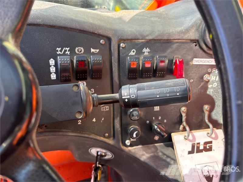 JLG G12-55A Kurottajat