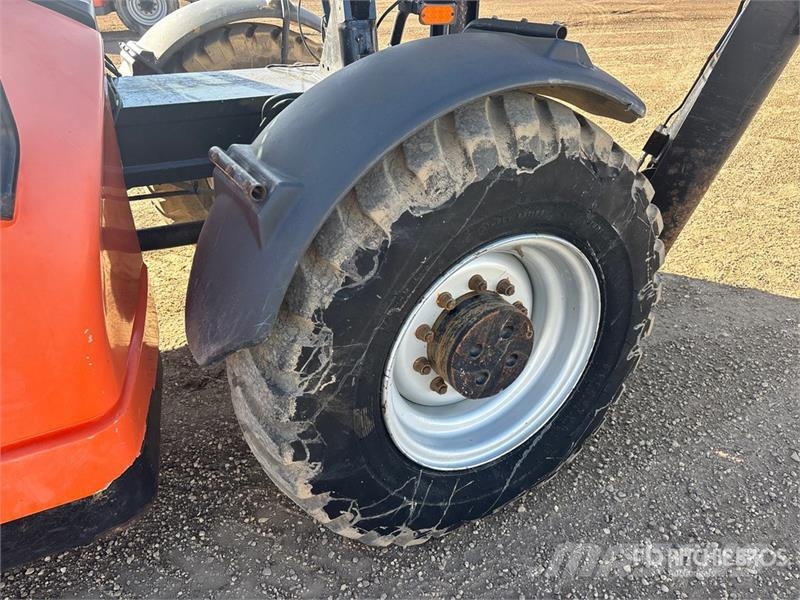 JLG G12-55A Kurottajat