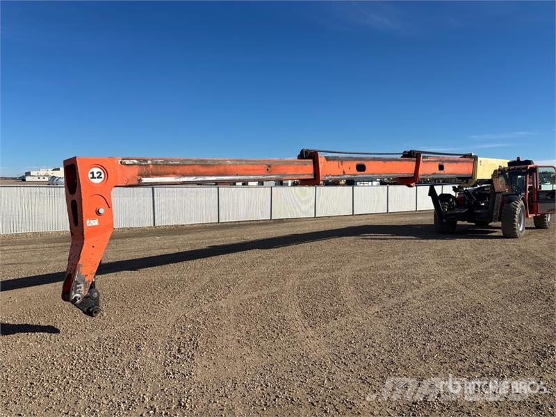 JLG G12-55A Kurottajat