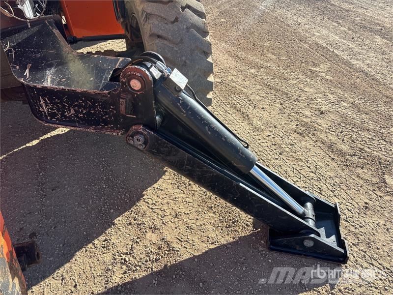 JLG G12-55A Kurottajat
