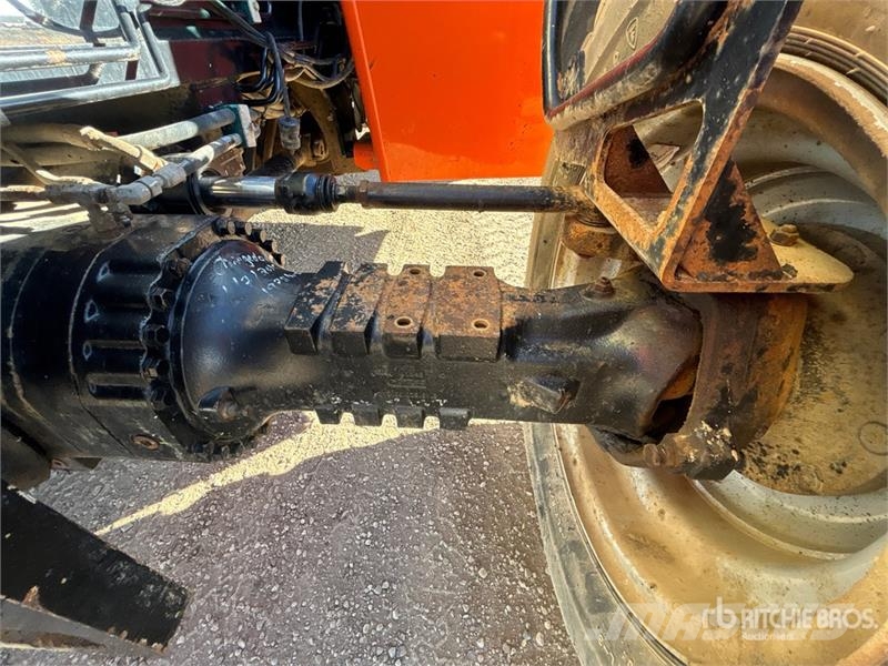 JLG G12-55A Kurottajat