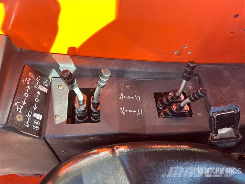 JLG G12-55A Kurottajat