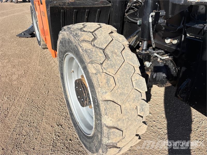 JLG G12-55A Kurottajat