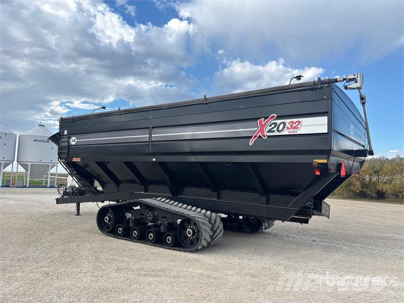 JM 2032-20T 2032 bu Tracked Grain Cart Transbordeur